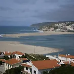 Pipo People House אובידוס